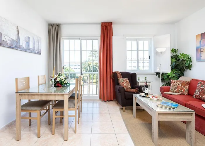 Deluxe 9 La Laguna (Tenerife)